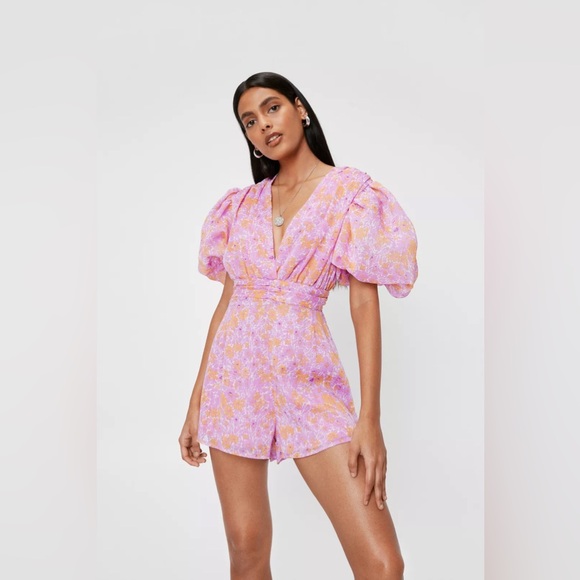 Nasty Gal Floral Puff Sleeve V-Neck Romper Size 10 - Picture 2 of 10
